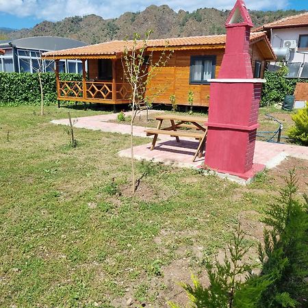 Çıralı Ugur Pansiyon Bungalows מראה חיצוני תמונה