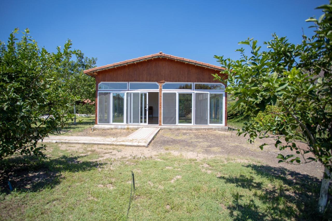 Çıralı Ugur Pansiyon Bungalows מראה חיצוני תמונה