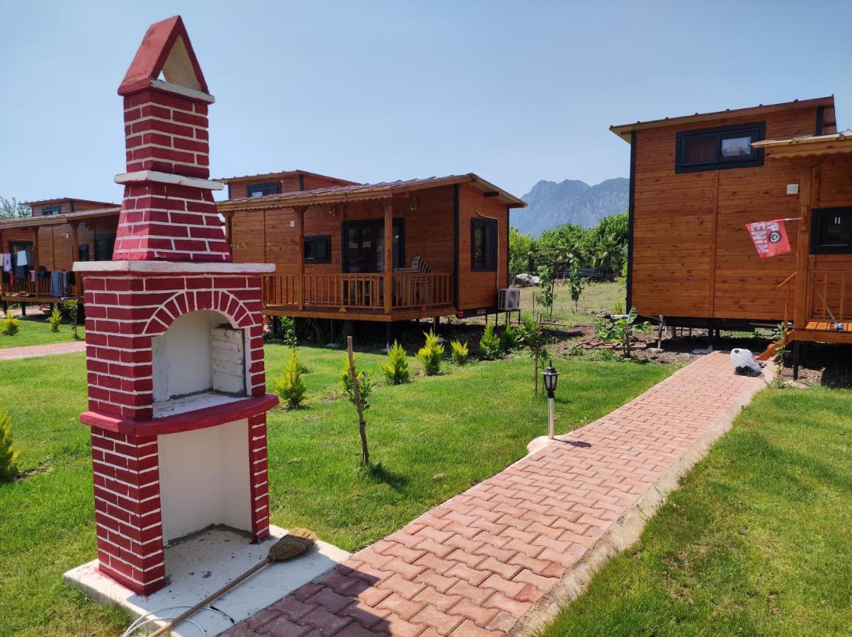 Çıralı Ugur Pansiyon Bungalows מראה חיצוני תמונה