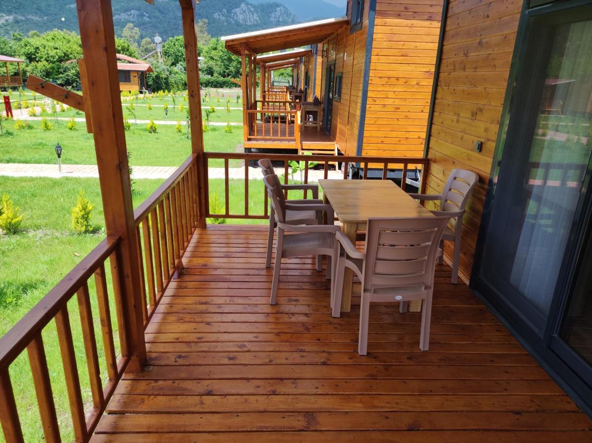 Çıralı Ugur Pansiyon Bungalows מראה חיצוני תמונה