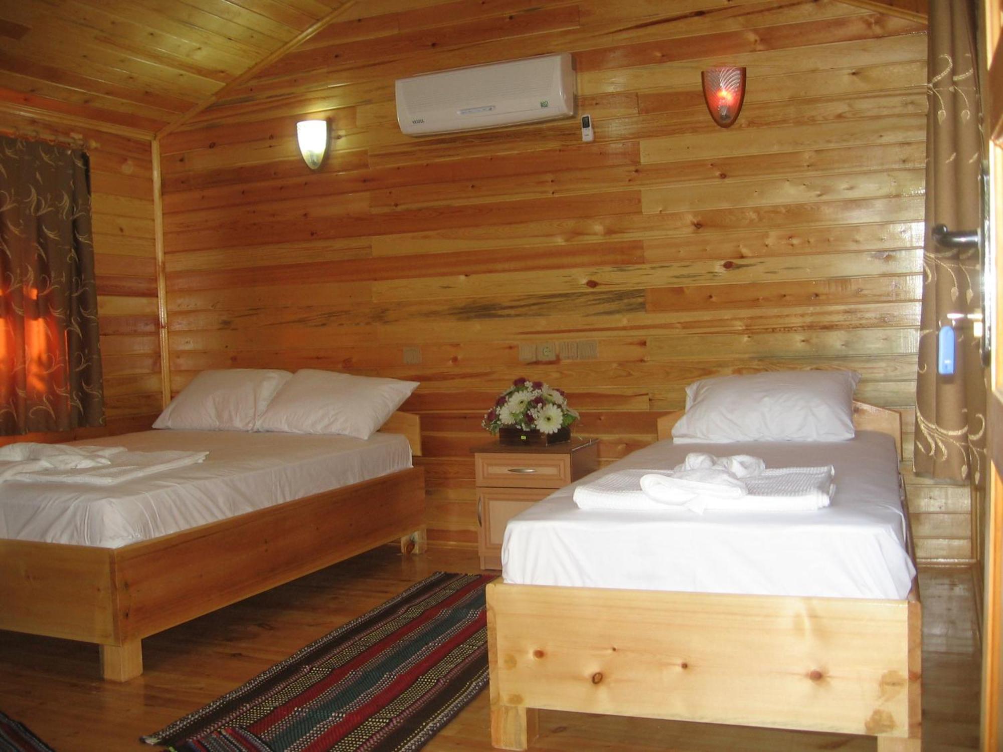 Çıralı Ugur Pansiyon Bungalows מראה חיצוני תמונה