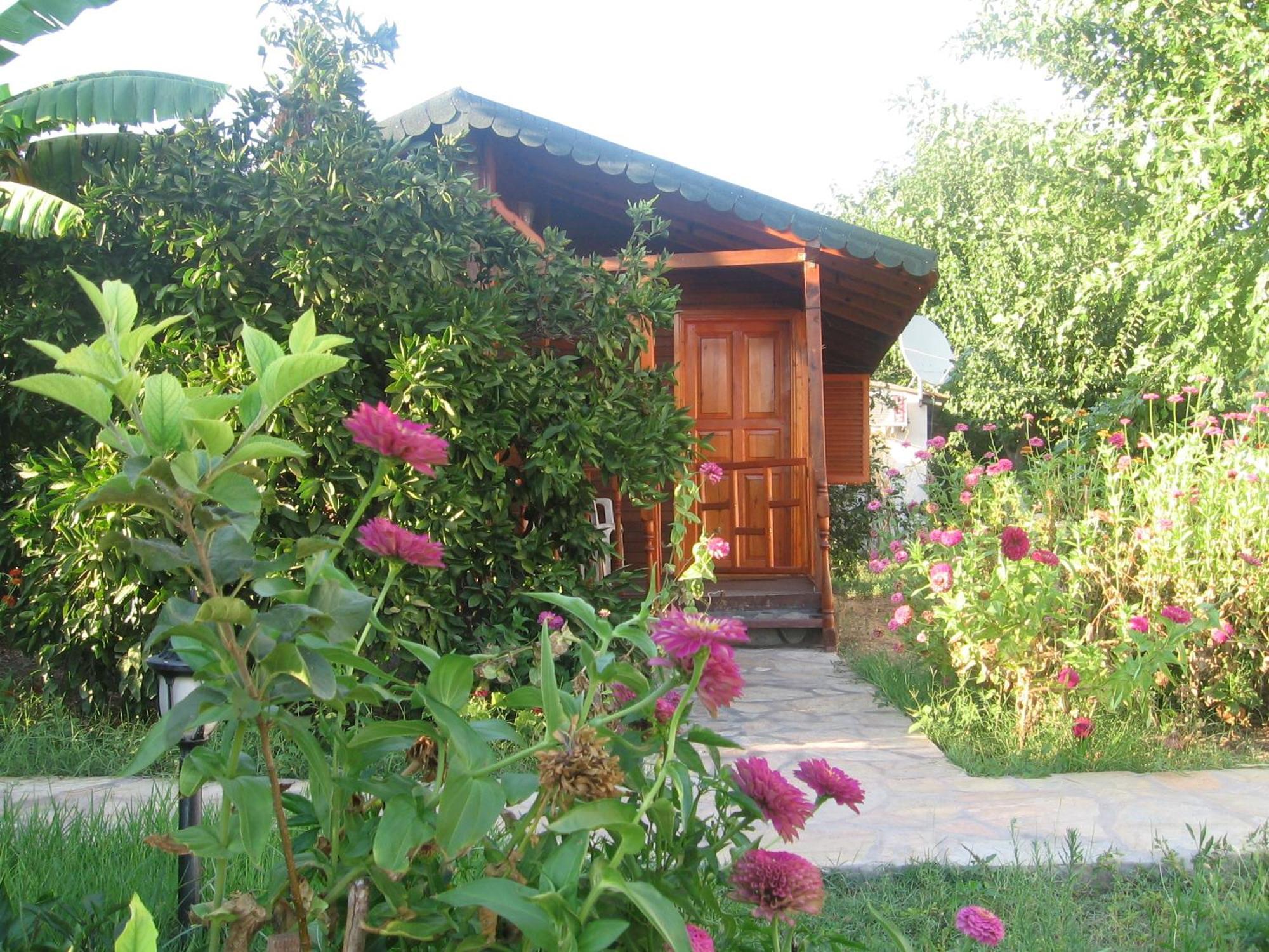 Çıralı Ugur Pansiyon Bungalows מראה חיצוני תמונה