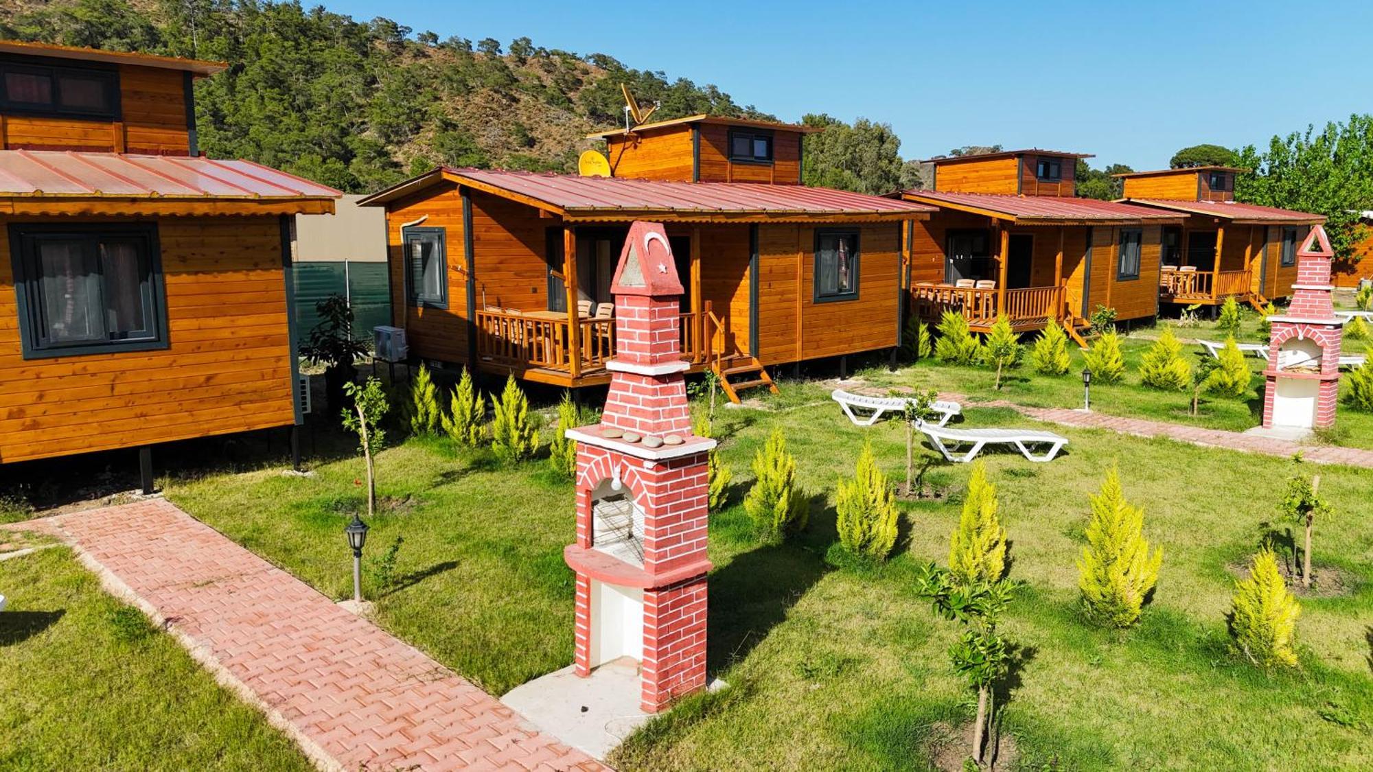 Çıralı Ugur Pansiyon Bungalows מראה חיצוני תמונה