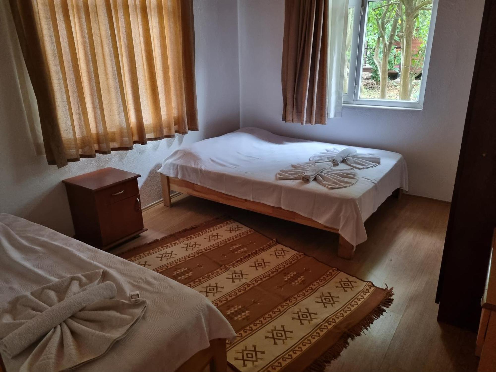 Çıralı Ugur Pansiyon Bungalows מראה חיצוני תמונה