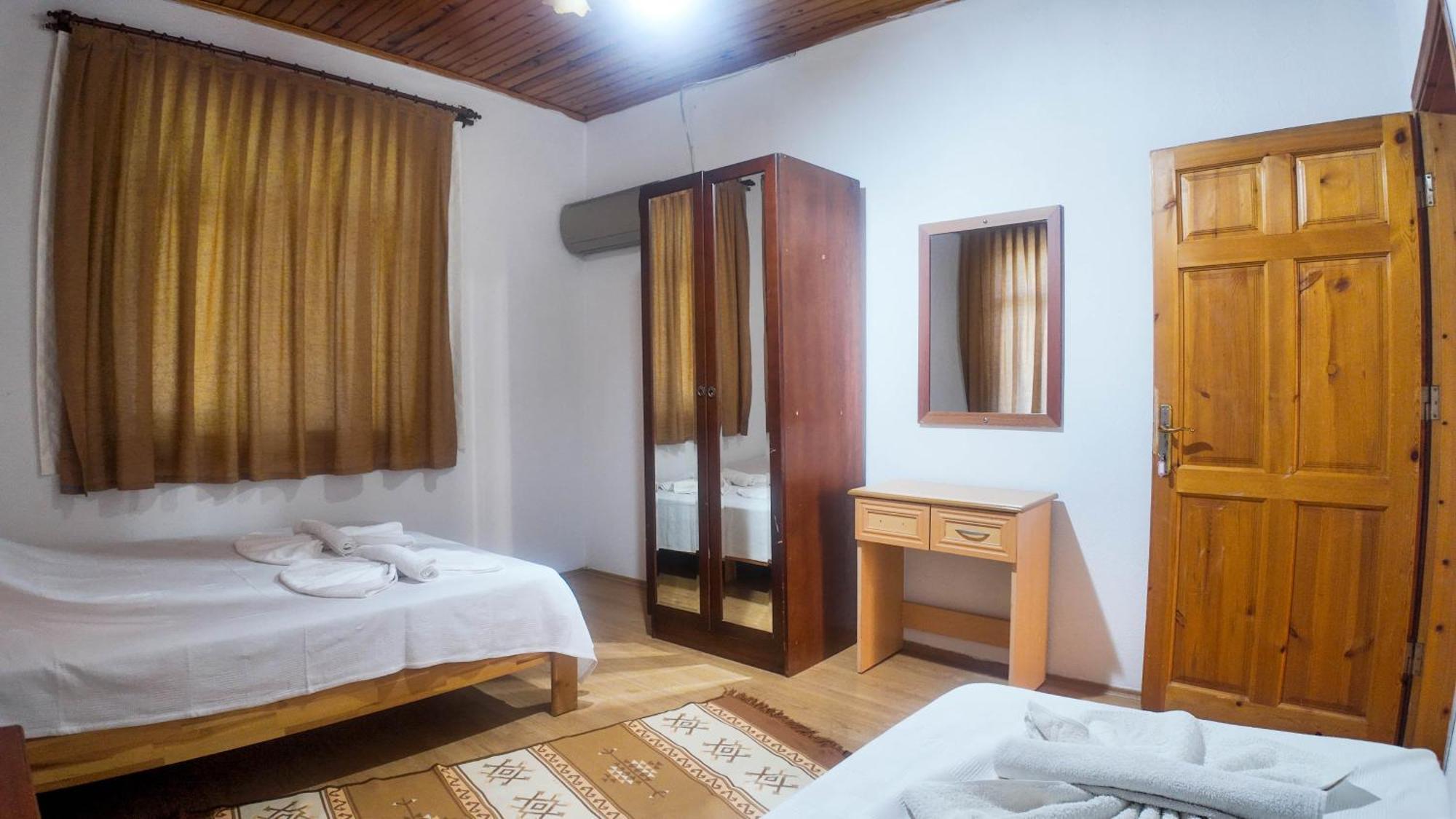 Çıralı Ugur Pansiyon Bungalows מראה חיצוני תמונה