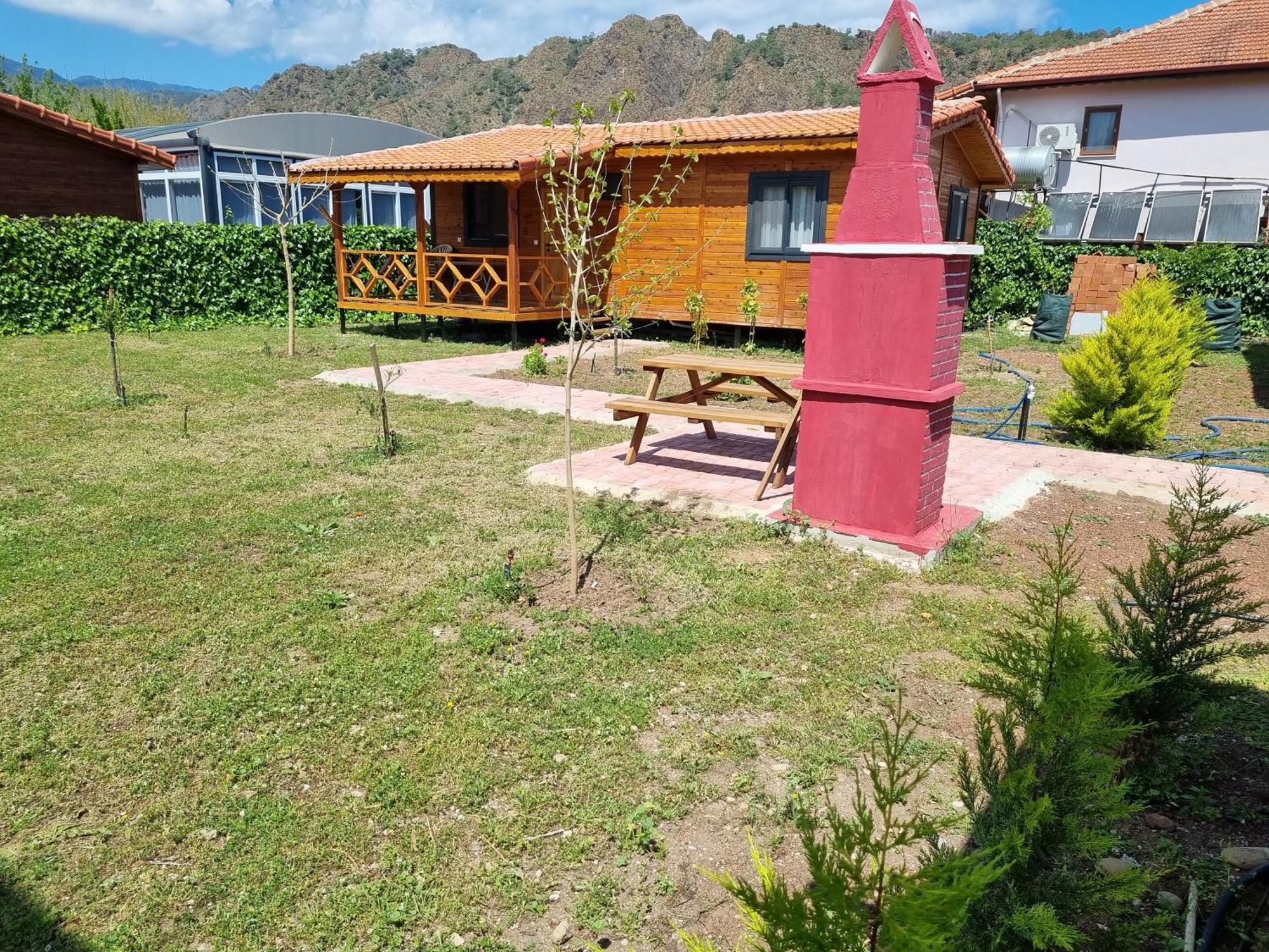 Çıralı Ugur Pansiyon Bungalows מראה חיצוני תמונה