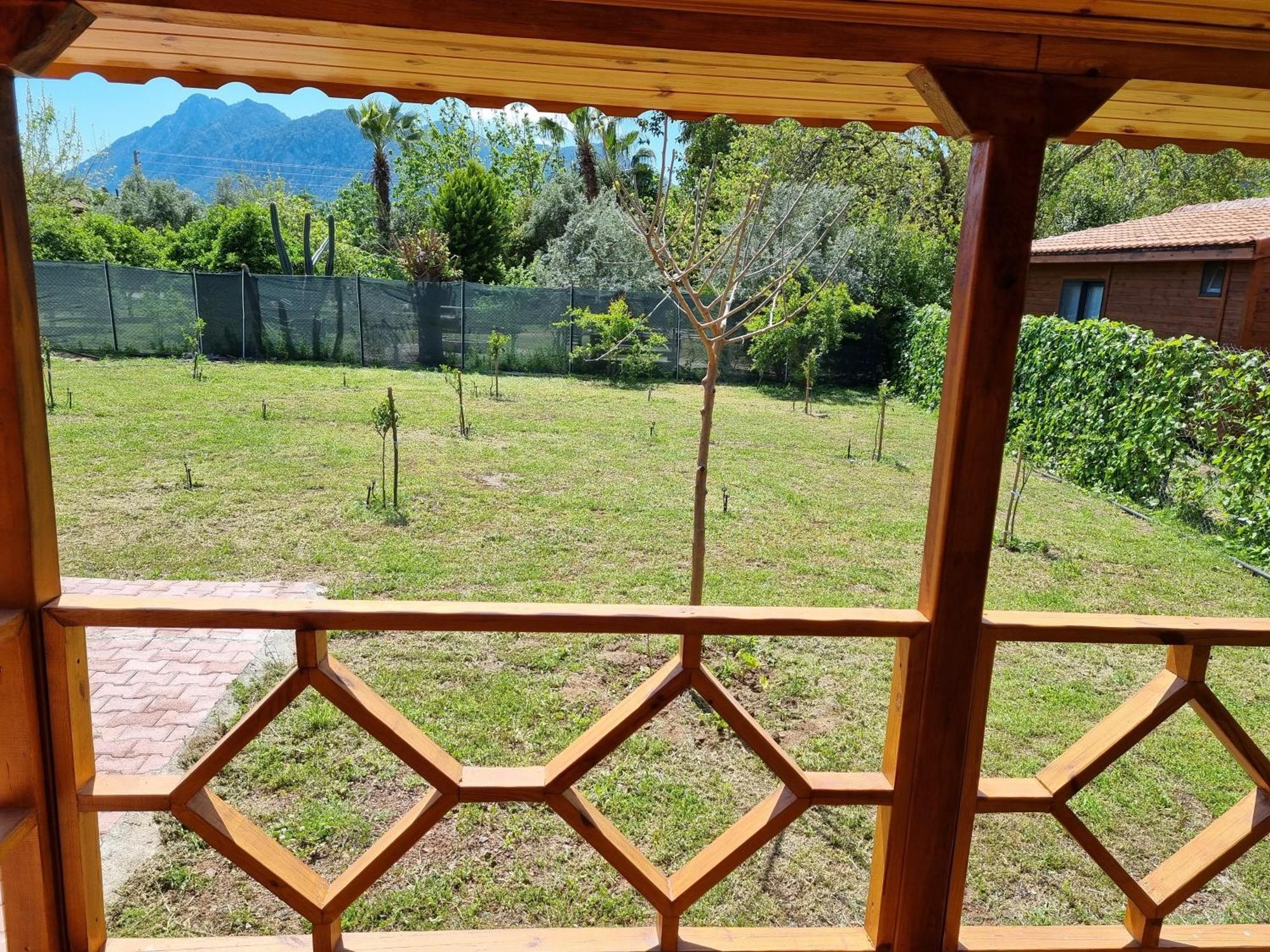 Çıralı Ugur Pansiyon Bungalows מראה חיצוני תמונה